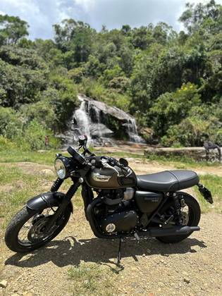 TRIUMPH BONNEVILLE T100 BLACK 900 TRIUMPH BONNEVILLE T100 BLACK 900